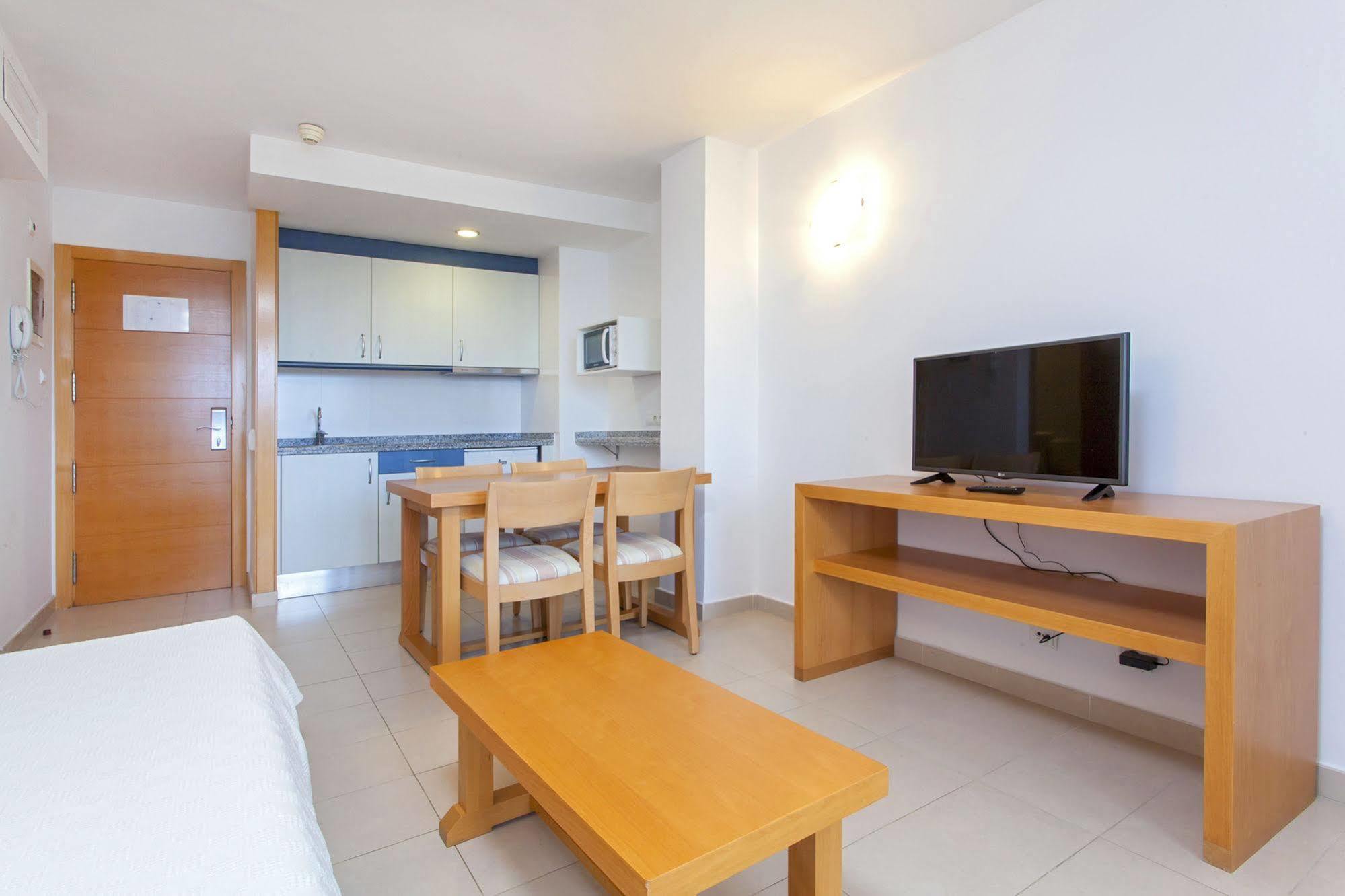 Apartamentos Mar Y Playa Ibiza Town Exterior photo