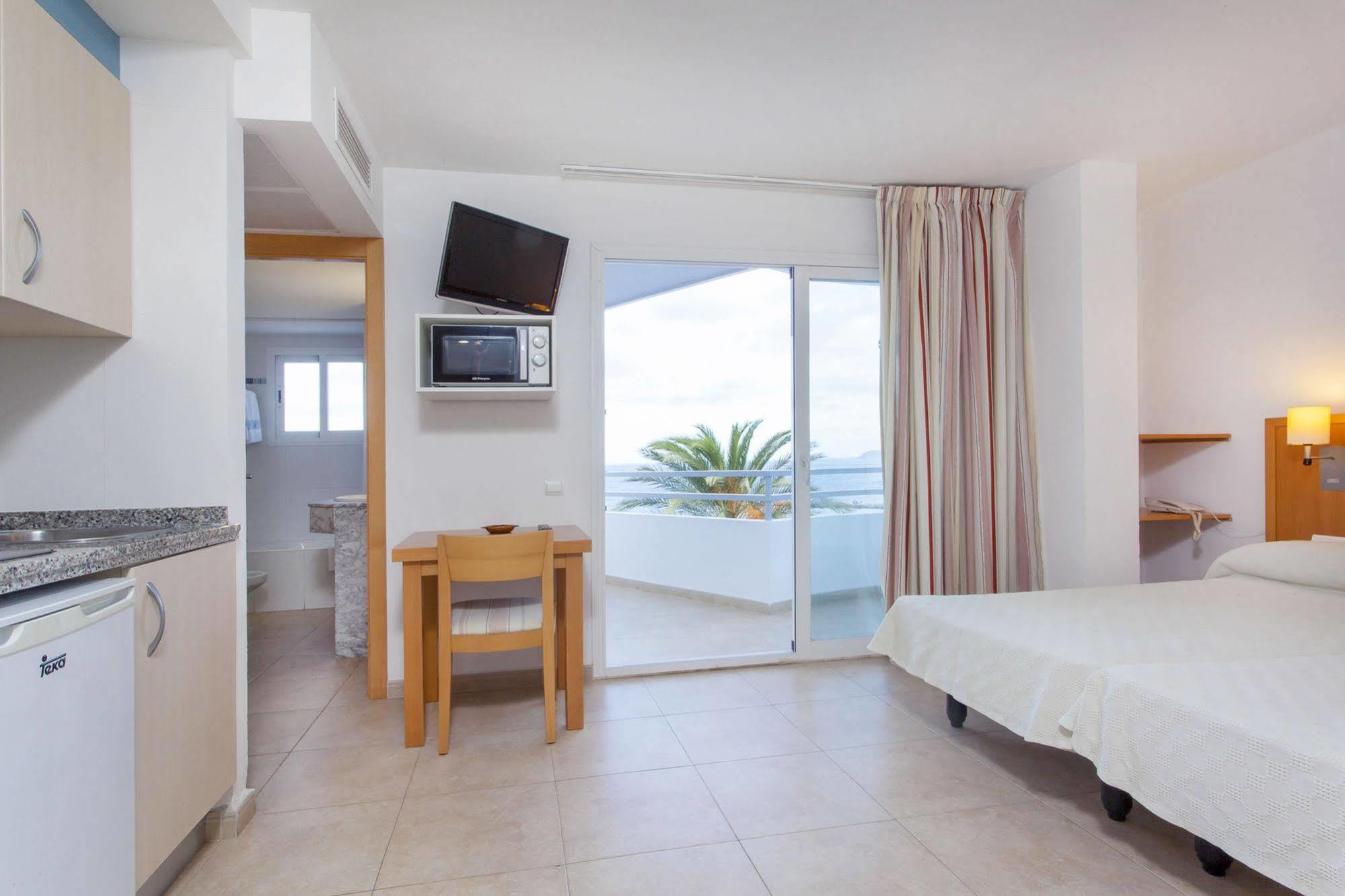 Apartamentos Mar Y Playa Ibiza Town Exterior photo
